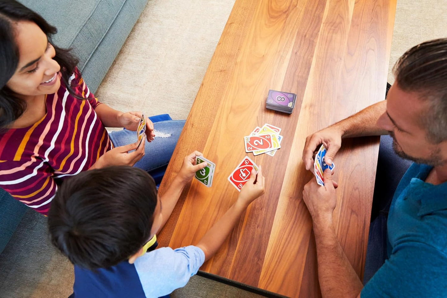 UNO Flip! Card Game for Kids, Adults & Family Night with Double-Sided Cards in Collectible Storage Tin (Amazon Exclusive)